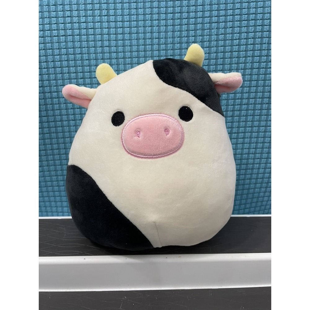 Conner The Cow 8" Squishmallow